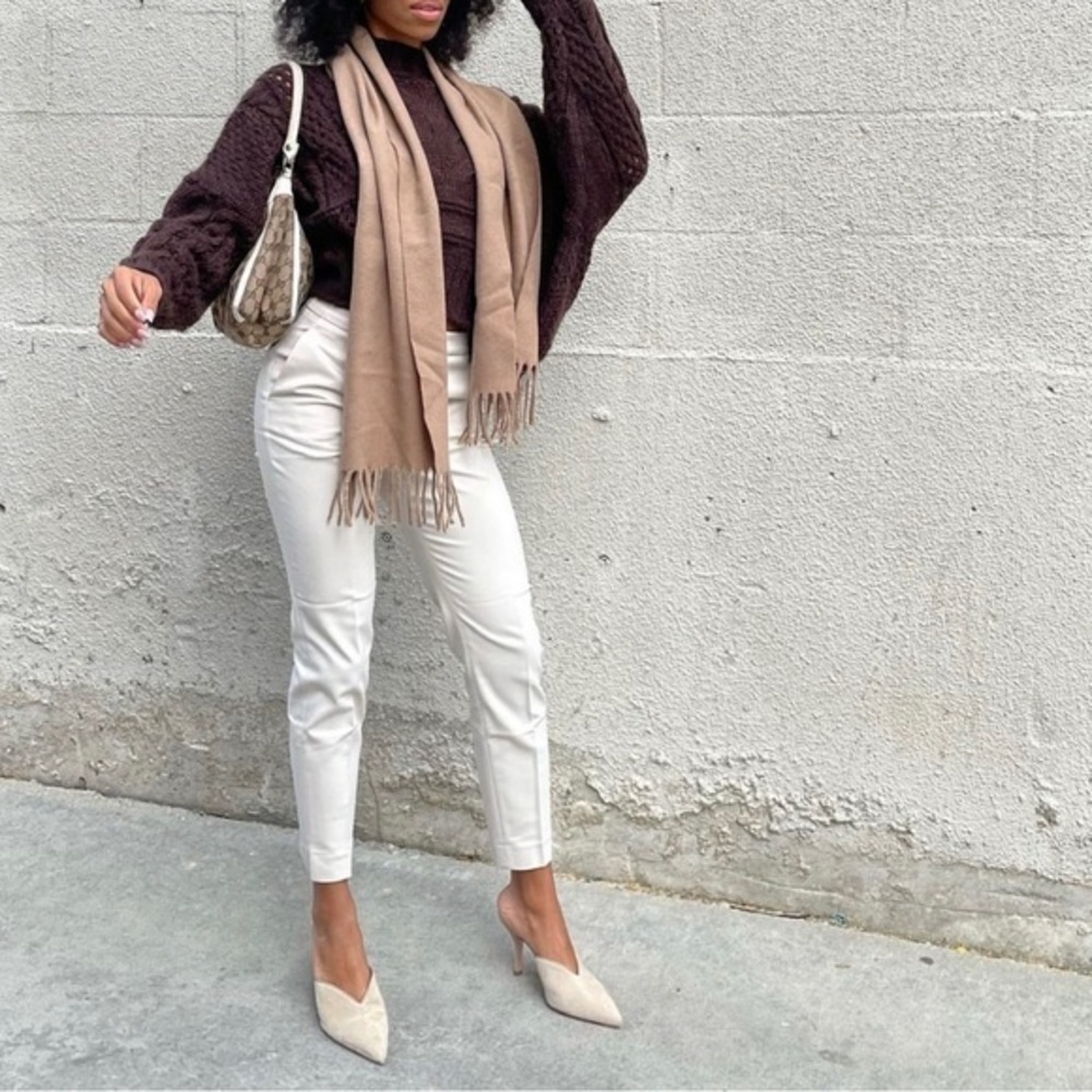 H&M Pleated Mid-rise Crop Pants